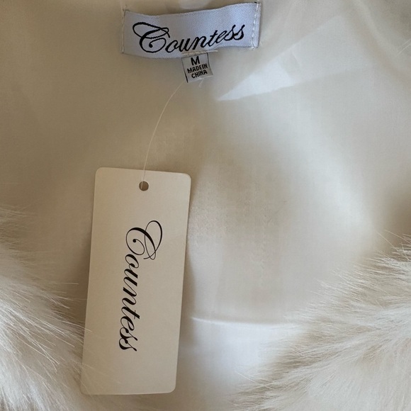 Countess White Faux Fur Jacket - Elegant Cream-White - Picture 6 of 6